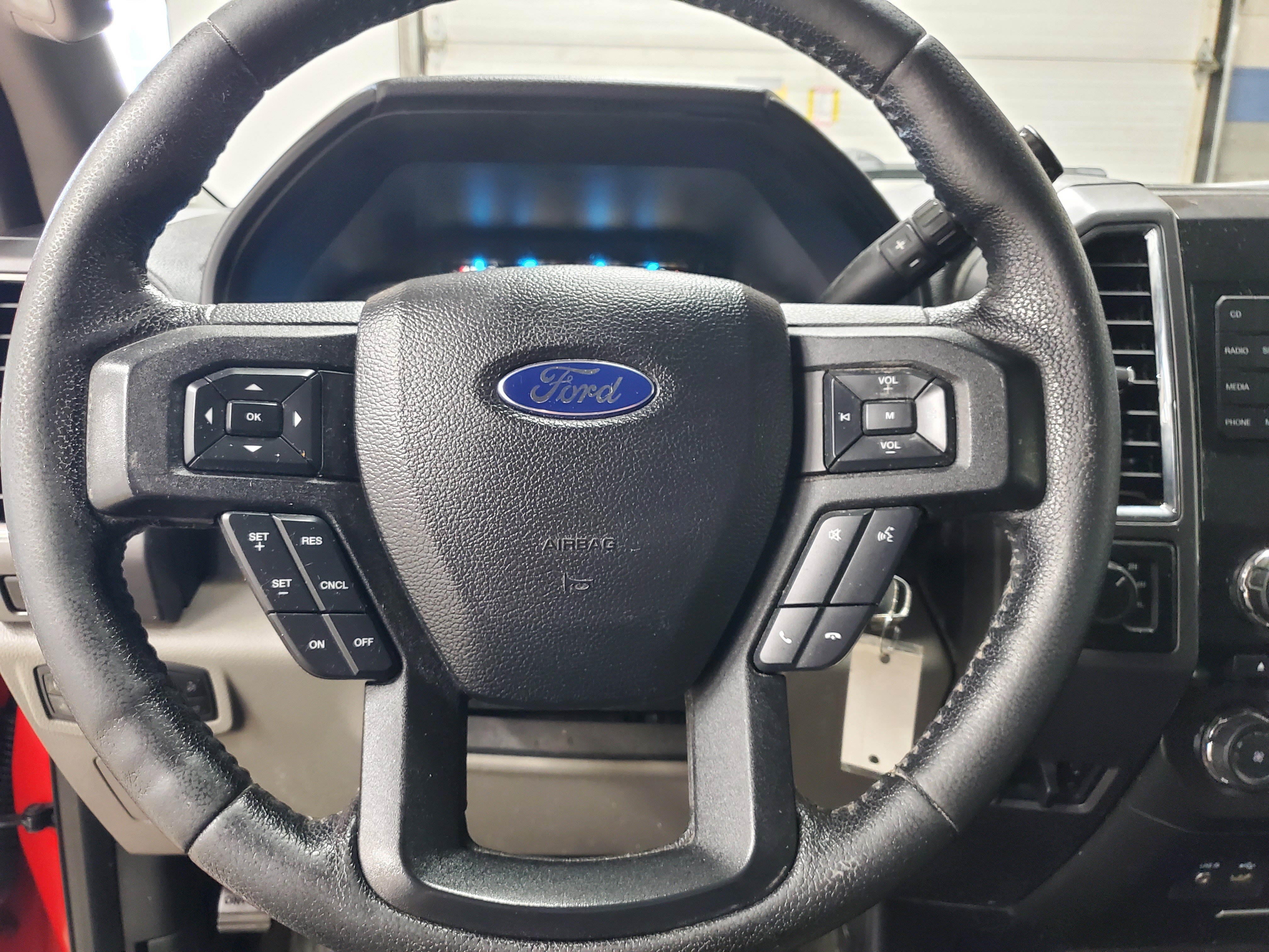 Used 2015 Ford F150 XLT w/ Equipment Group 301A Mid AWD/4WD image 24