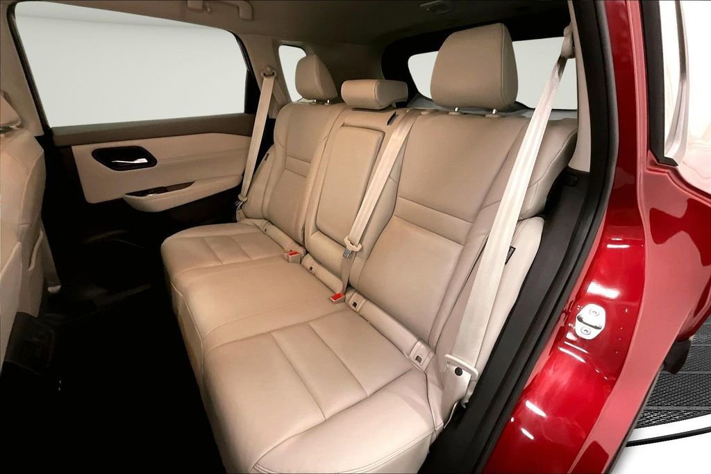 Used 2024 Nissan Rogue SL image 22