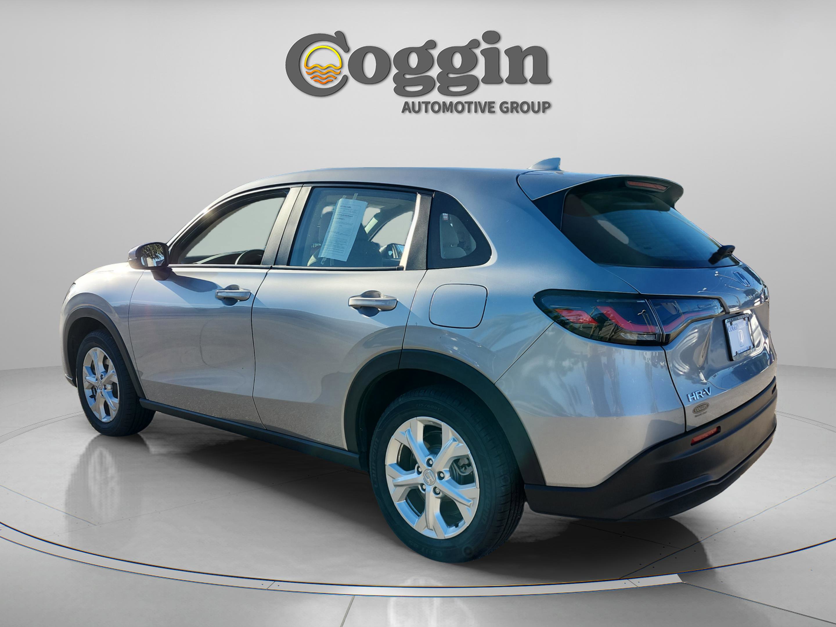 Certified 2023 Honda HR-V LX image 3