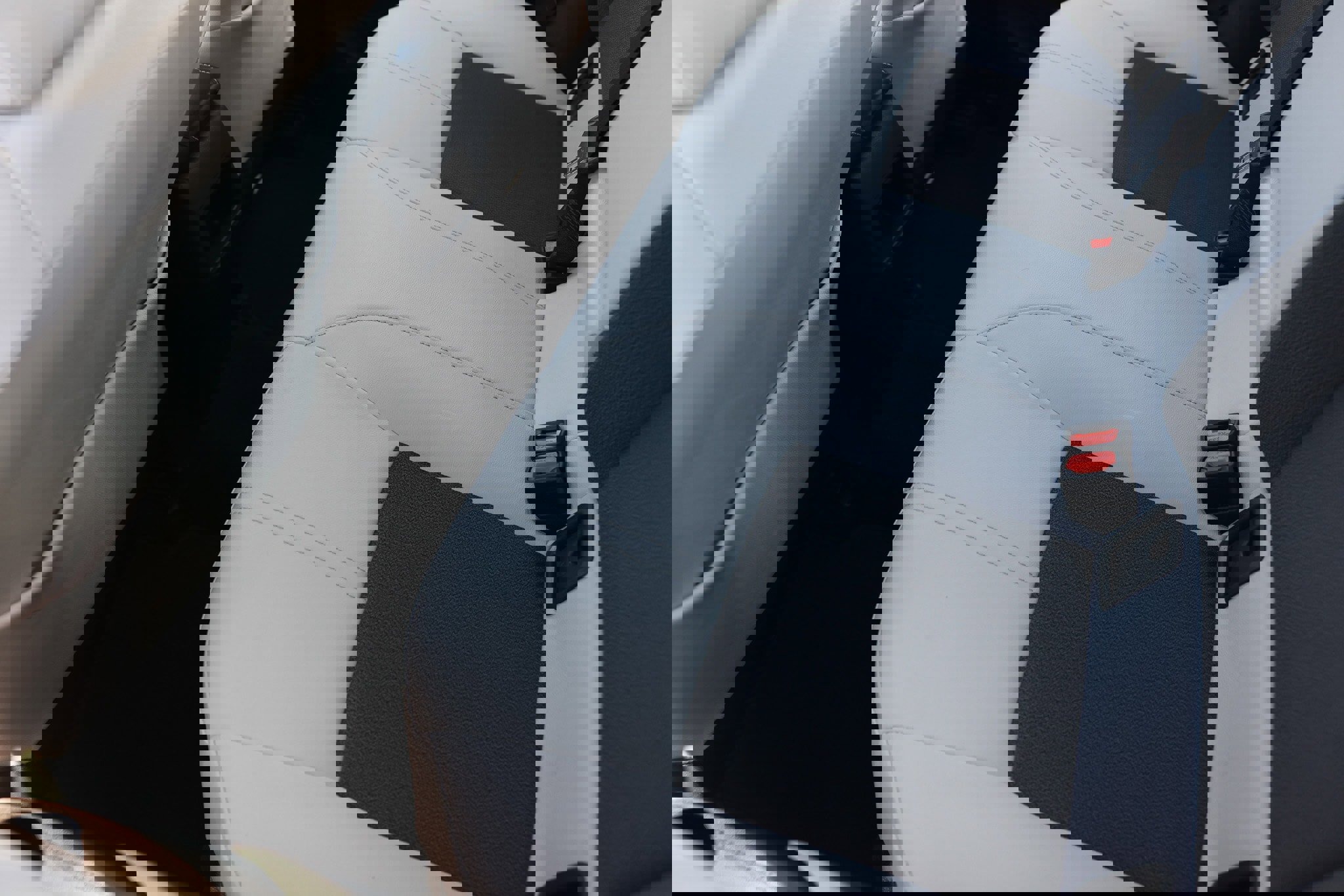 Used 2021 Toyota Corolla XSE image 13