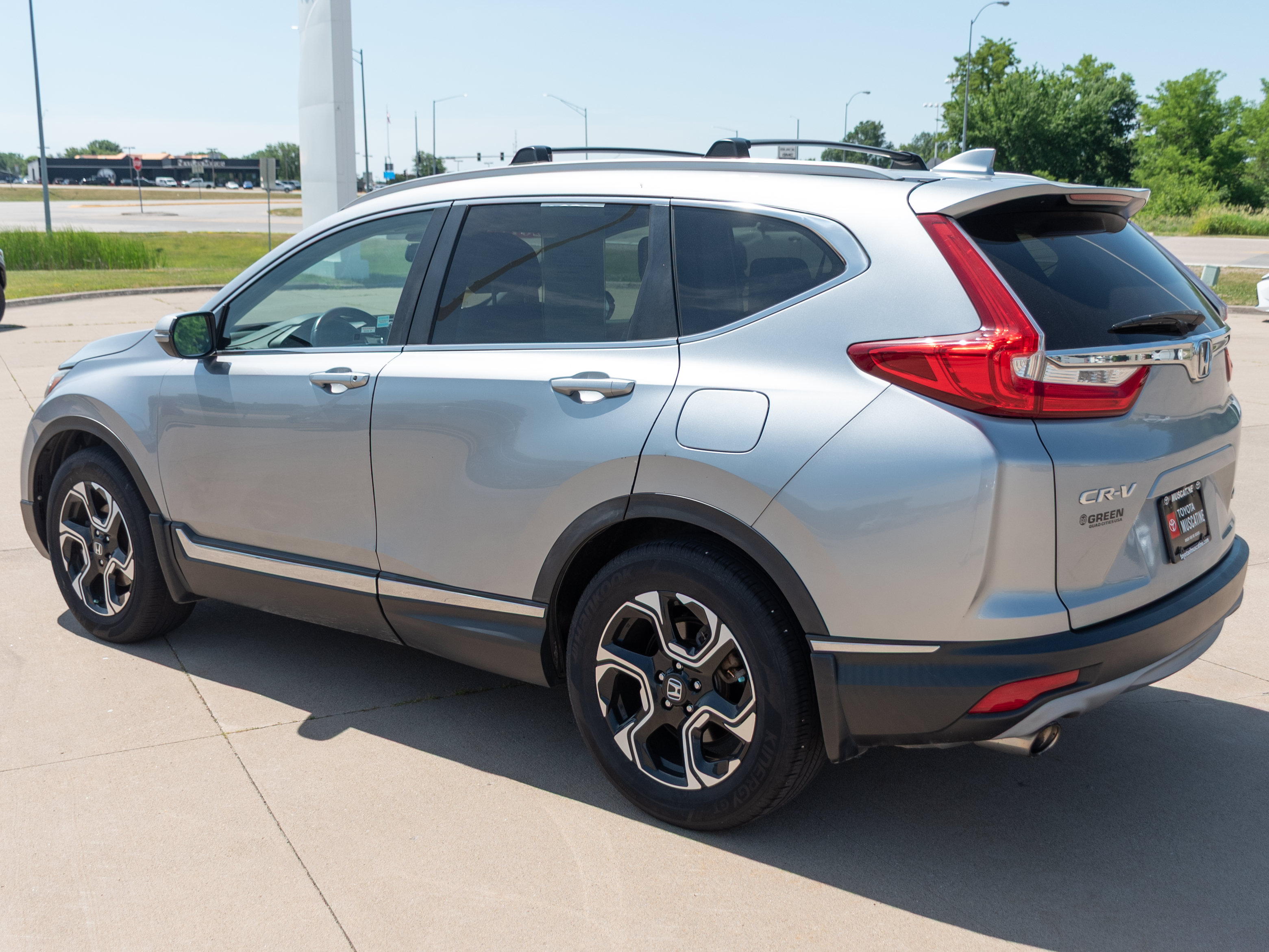 Used 2017 Honda CR-V Touring image 19