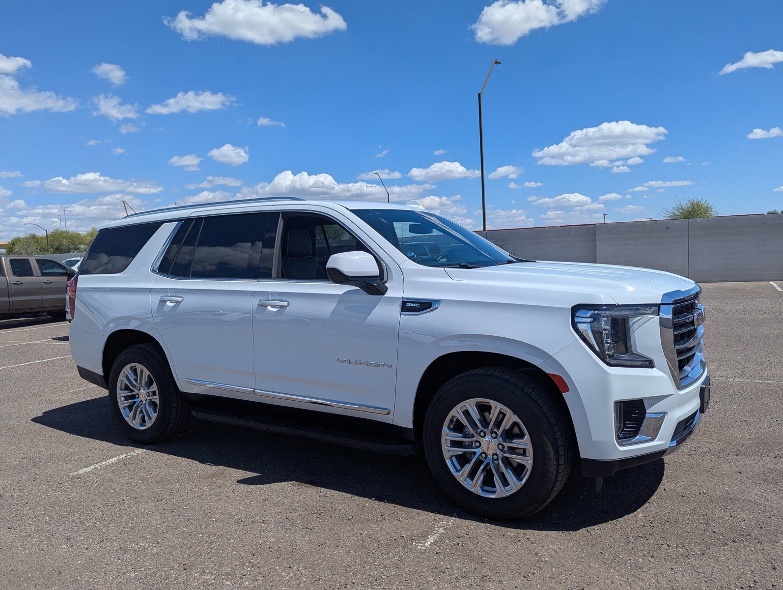 Used 2024 GMC Yukon SLT image 6