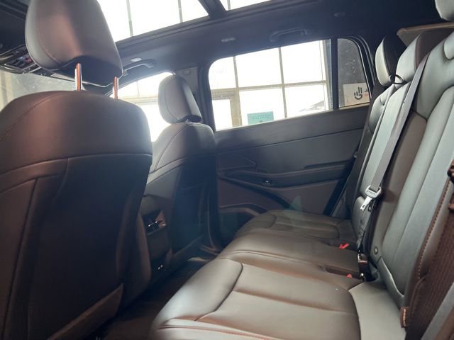 New 2026 Jeep Cherokee Laredo image 16