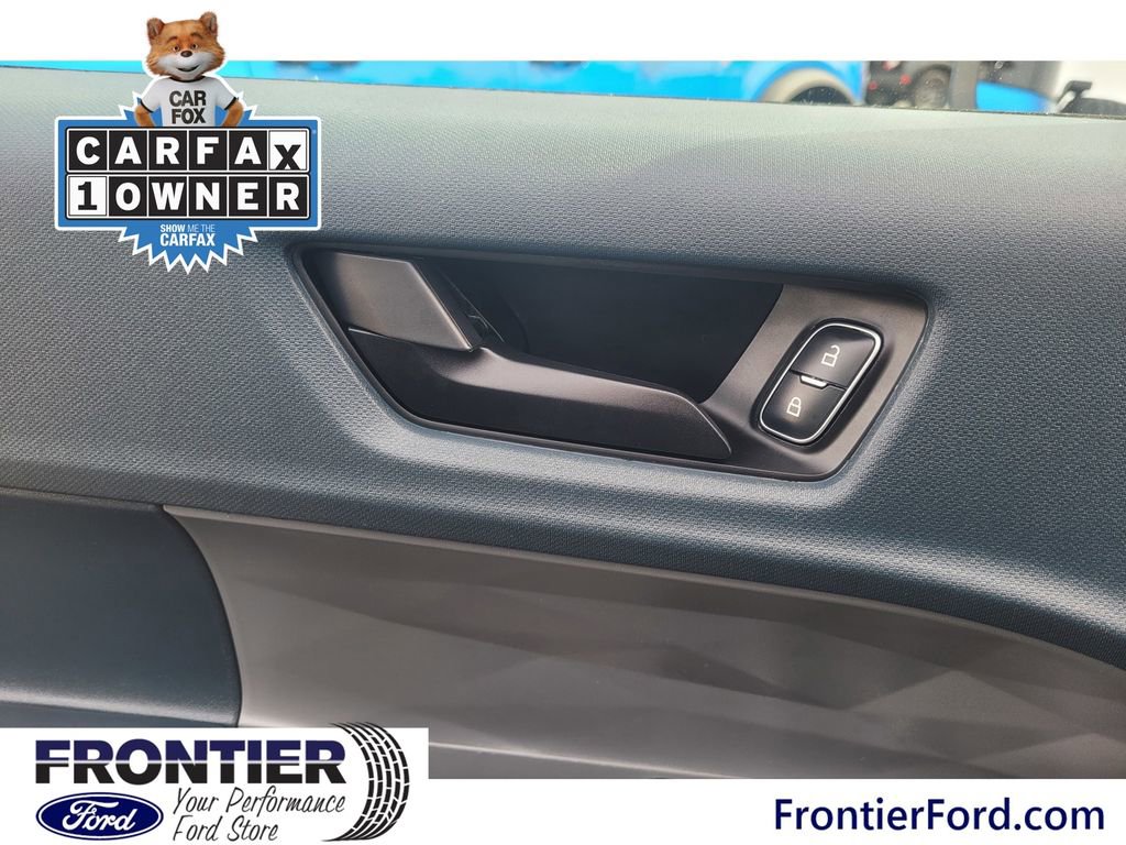 Certified 2025 Ford Maverick Lariat w/ Black Appearance Package image 14