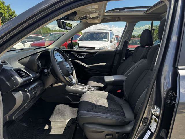 Used 2023 Subaru Forester Premium AWD/4WD image 16