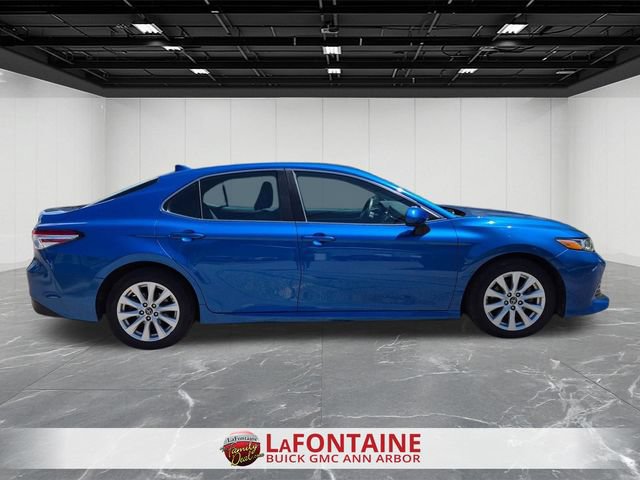 Used 2019 Toyota Camry LE FWD image 6