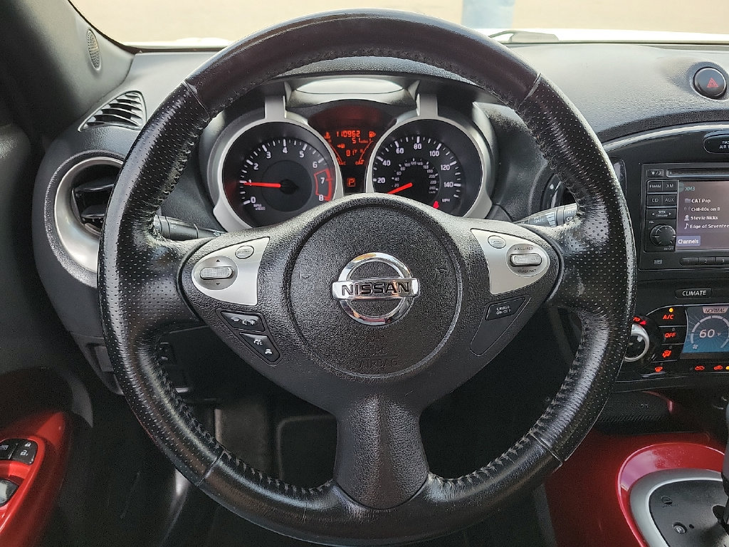 Used 2013 Nissan Juke SL FWD image 28