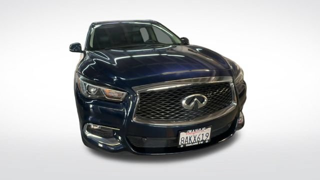 Used 2017 INFINITI QX60 Luxe w/ Premium Plus Package AWD/4WD image 3