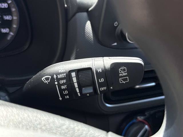 Used 2023 Hyundai Kona SEL FWD image 29