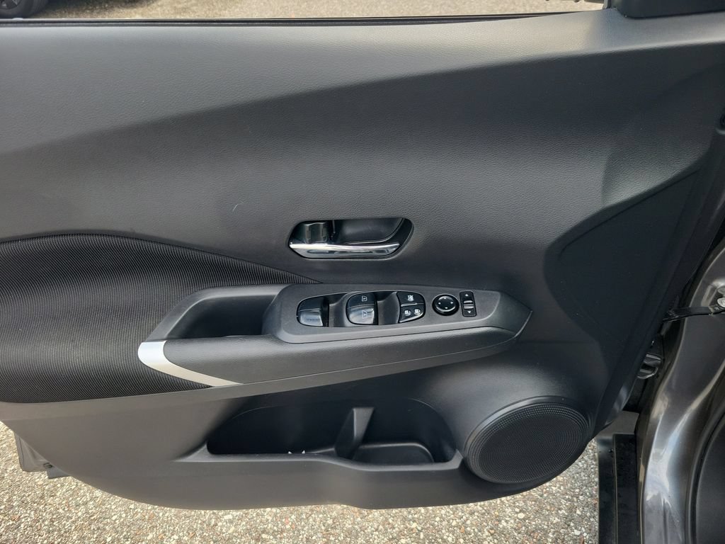 Certified 2022 Nissan Kicks SV FWD image 12