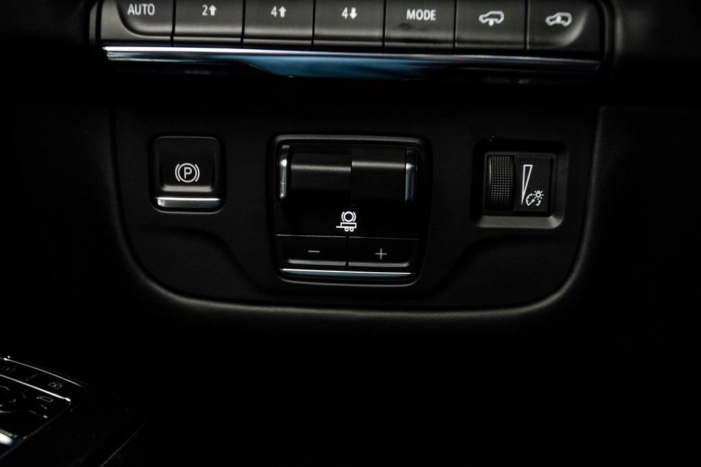 Used 2026 Cadillac Escalade Platinum Sport AWD/4WD image 44