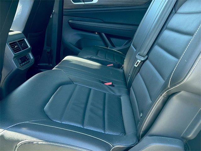 Used 2024 Volkswagen Atlas SEL image 11