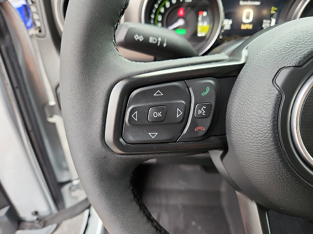 Used 2023 Jeep Wrangler Unlimited w/ Cold Weather Group AWD/4WD image 21