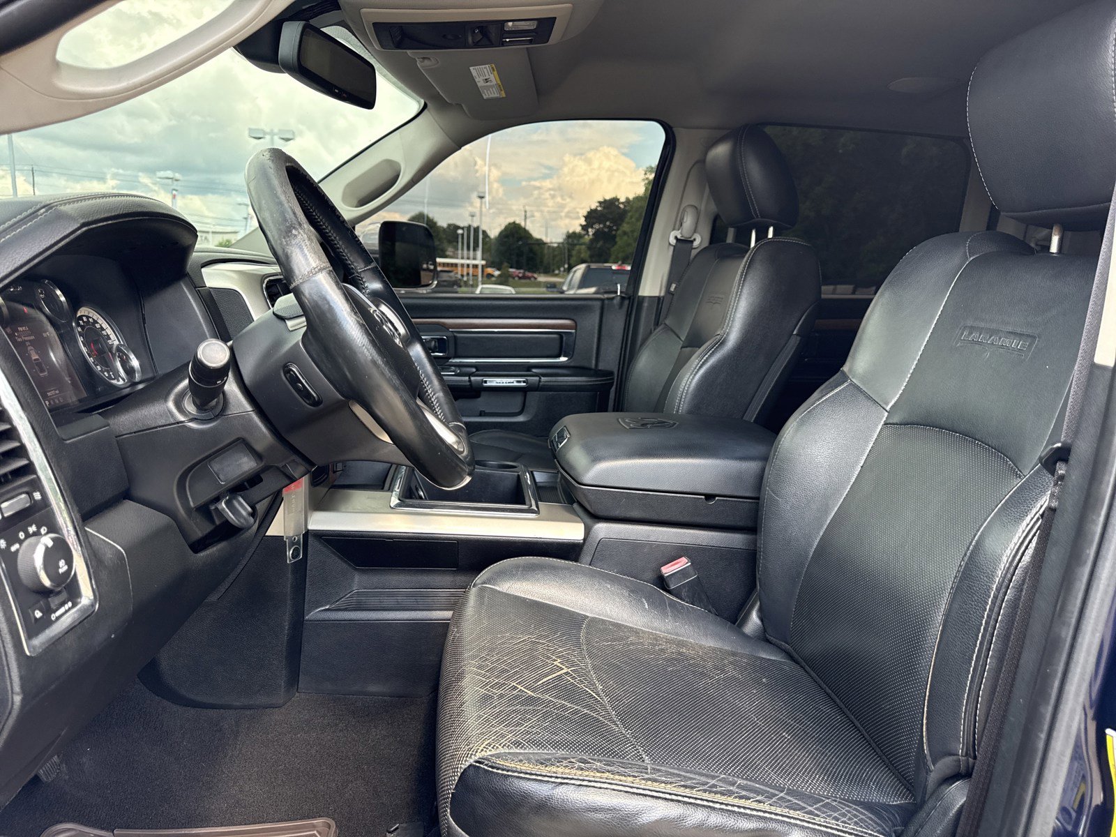 Used 2014 RAM 2500 Laramie AWD/4WD image 12