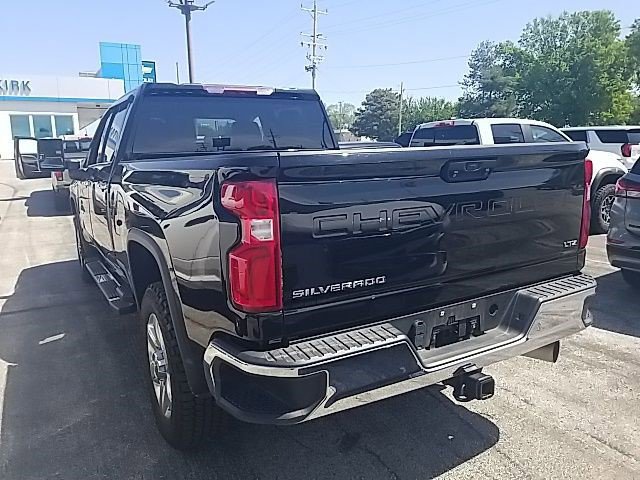 Certified 2022 Chevrolet Silverado 2500 LTZ w/ Z71 Off-Road Package AWD/4WD image 18