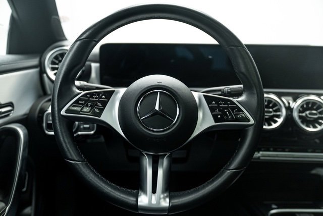 Used 2025 Mercedes-Benz CLA 250 image 21