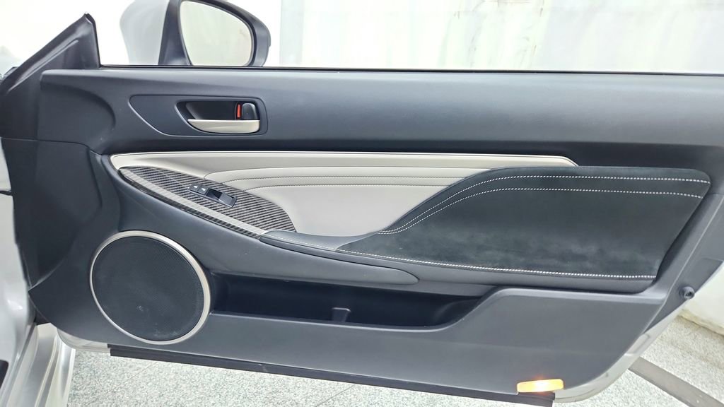 Used 2015 Lexus RC F image 23