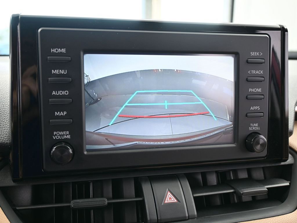 Used 2019 Toyota RAV4 LE image 20