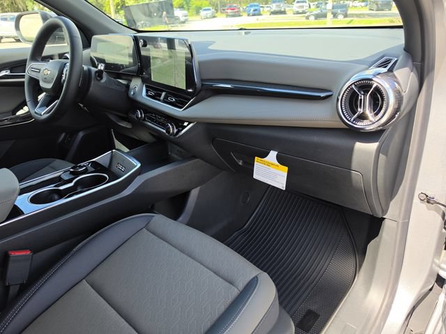 New 2027 Chevrolet Equinox LT w/ Convenience Package II FWD image 14