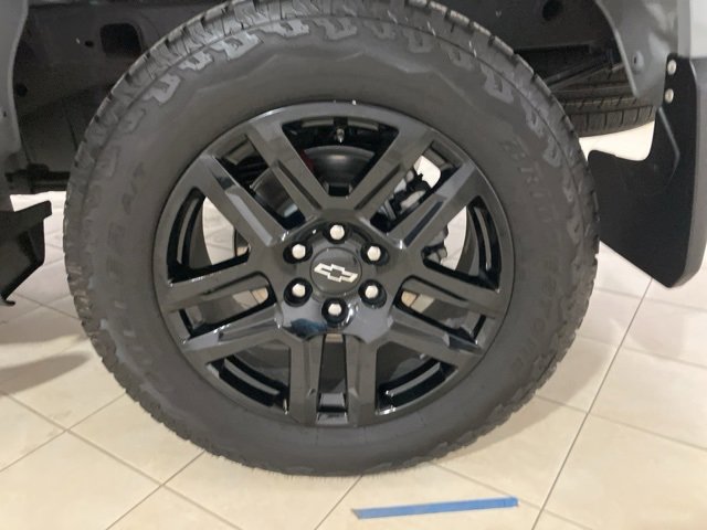 Used 2024 Chevrolet Silverado 1500 Custom Trail Boss w/ Turbomax Blackout Package image 26