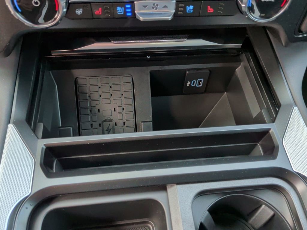 New 2026 Ford F250 Platinum w/ FX4 Off-Road Package image 32