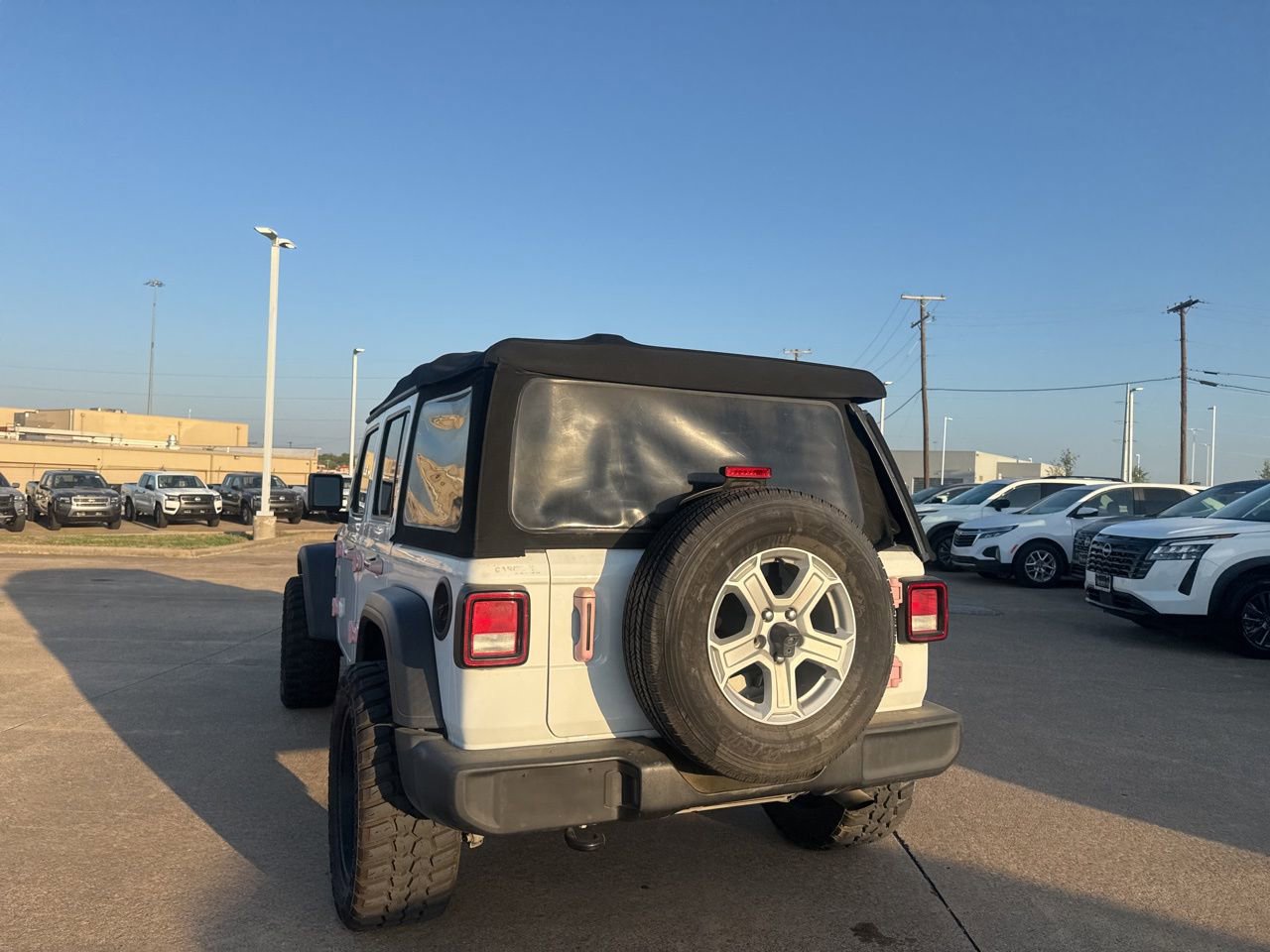 Used 2021 Jeep Wrangler Unlimited Sport image 15