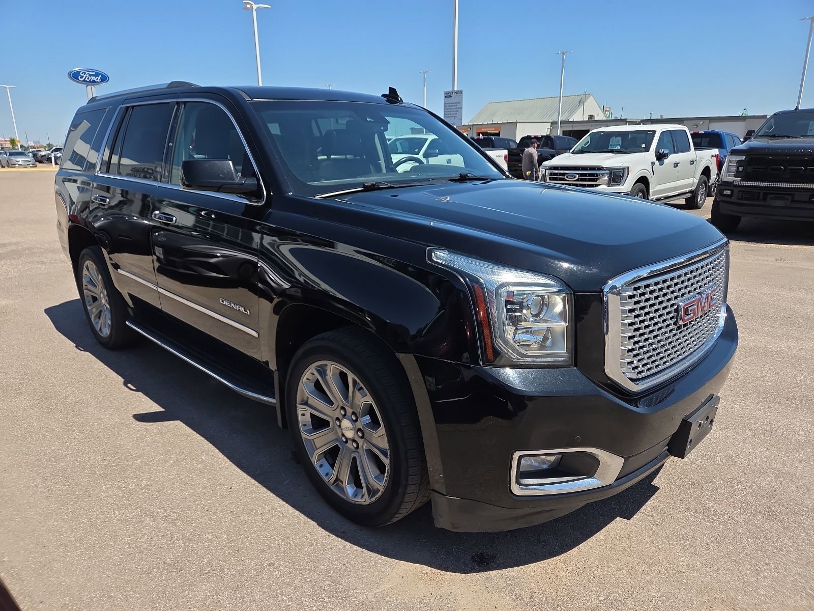 Used 2016 GMC Yukon Denali w/ Open Road Package AWD/4WD image 6