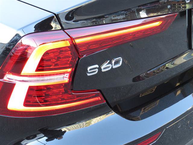 Used 2020 Volvo S60 T6 Inscription w/ Protection Package Premier image 29
