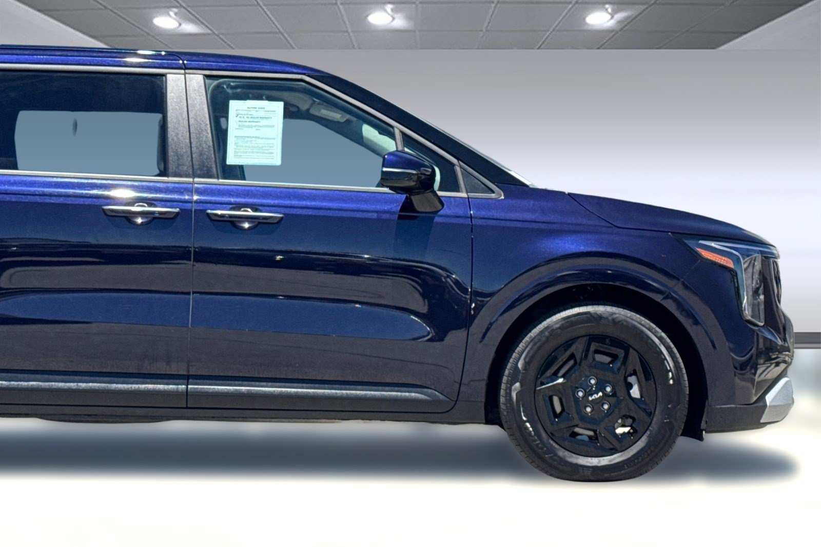 Used 2026 Kia Carnival FWD image 36
