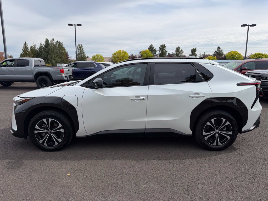 Used 2024 Toyota bZ4X AWD w/ Weather Package image 5