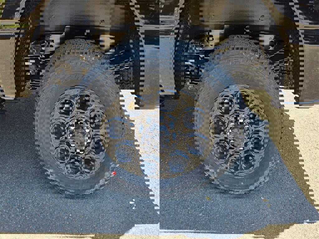 New 2025 Ford F350 Lariat w/ Lariat Ultimate Package image 9