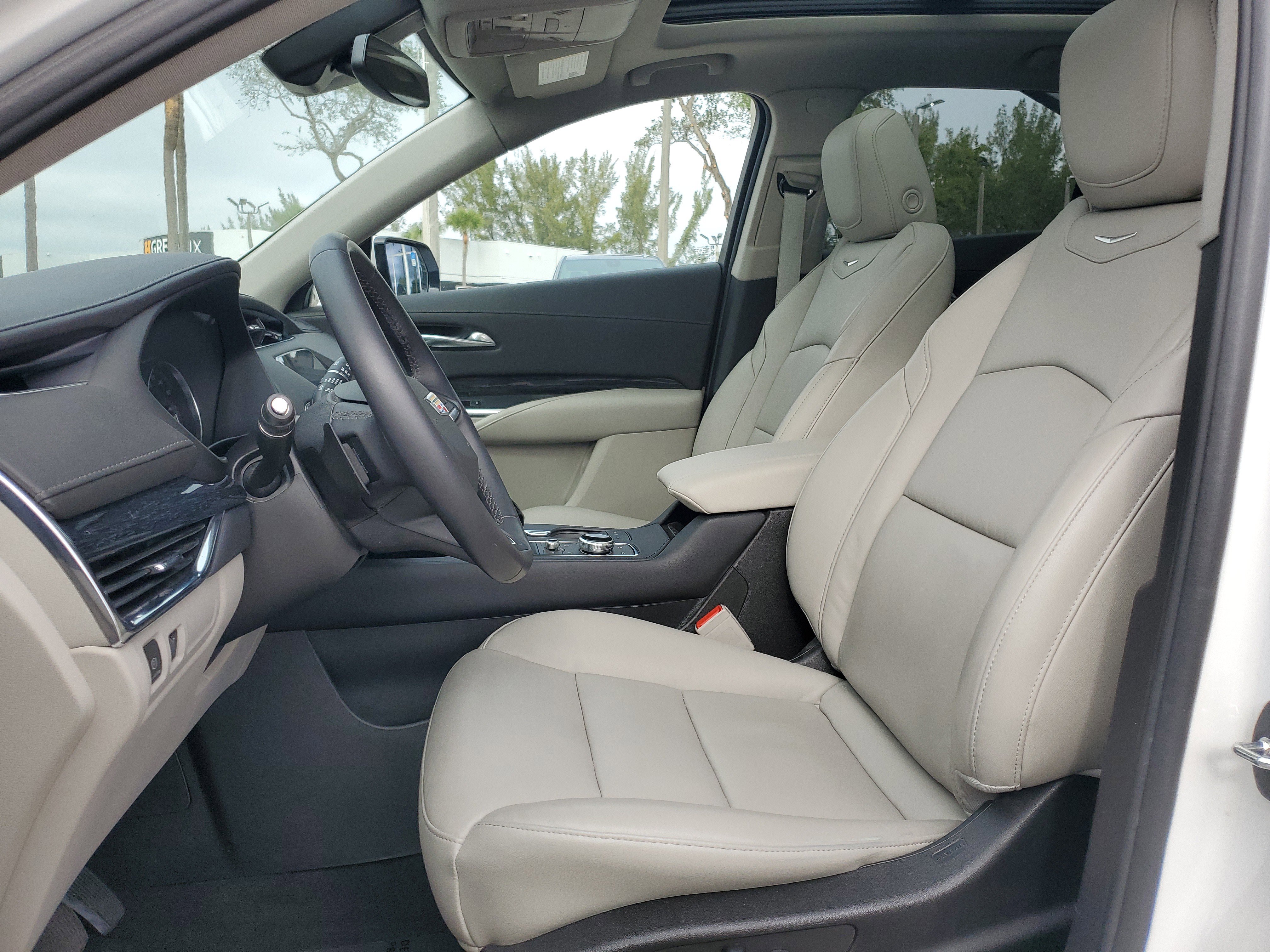 Used 2023 Cadillac XT4 Premium Luxury w/ Driver Assist Package image 12