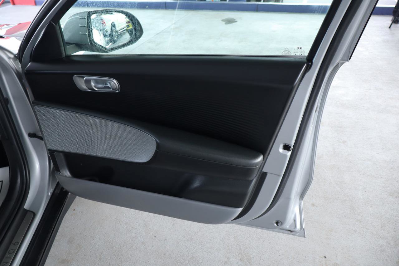 Used 2023 Hyundai Ioniq 6 SE image 38