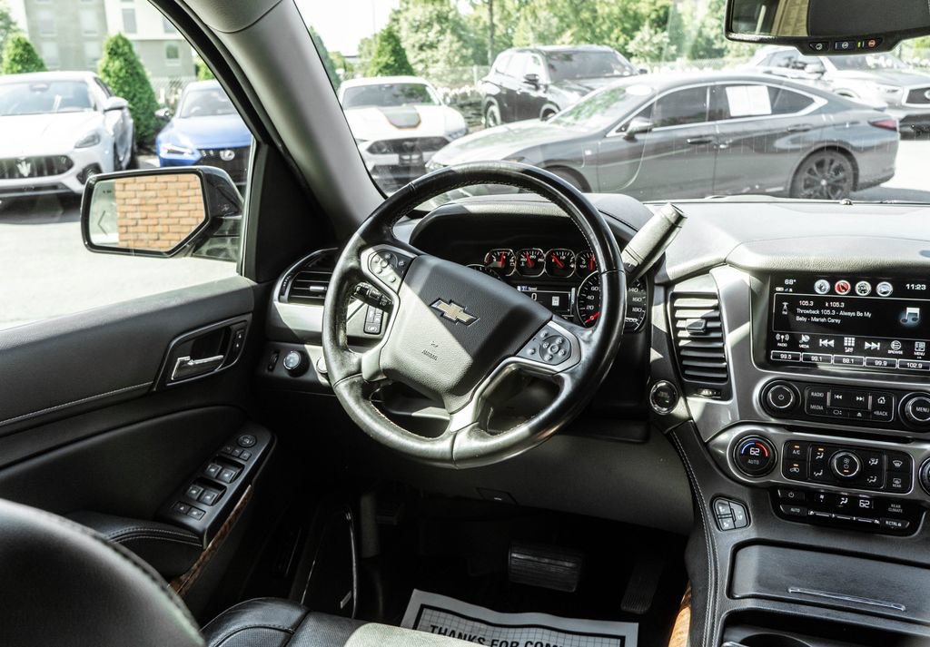 Used 2020 Chevrolet Tahoe Premier w/ RST Edition AWD/4WD image 14