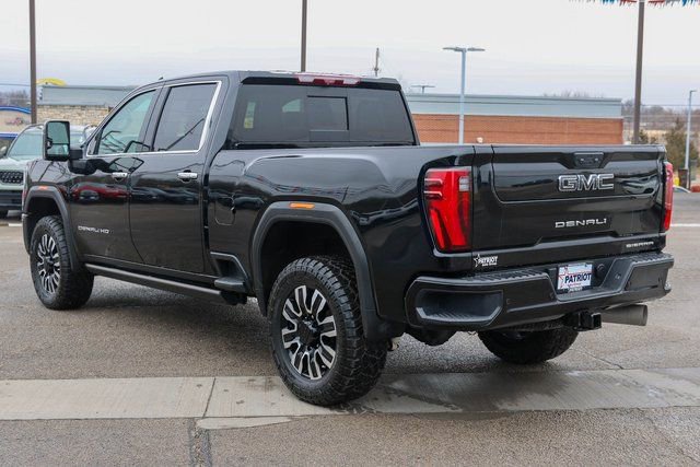 Used 2024 GMC Sierra 3500 Denali Ultimate AWD/4WD image 5