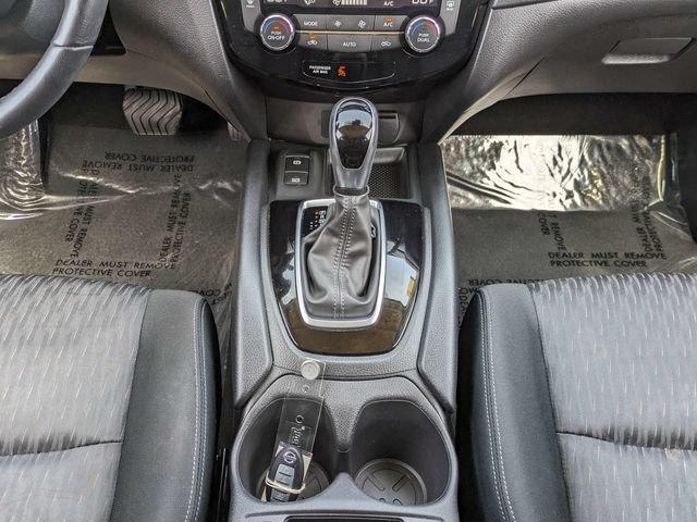 Used 2019 Nissan Rogue SV w/ Premium Package FWD image 21