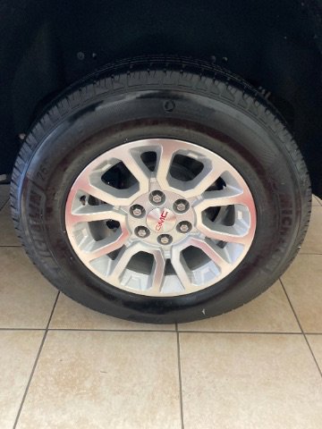 Used 2020 GMC Yukon XL SLT RWD image 36