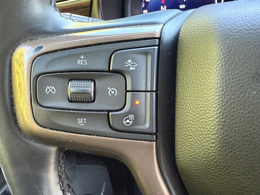 Used 2023 Chevrolet Suburban High Country AWD/4WD image 30