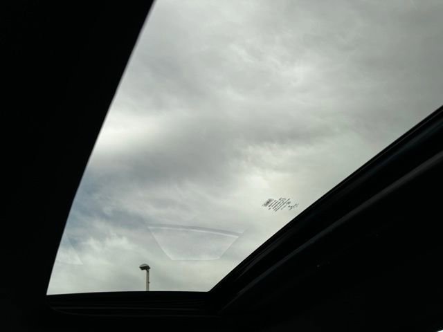 Used 2017 Lincoln MKZ Reserve w/ Technology Package FWD image 30