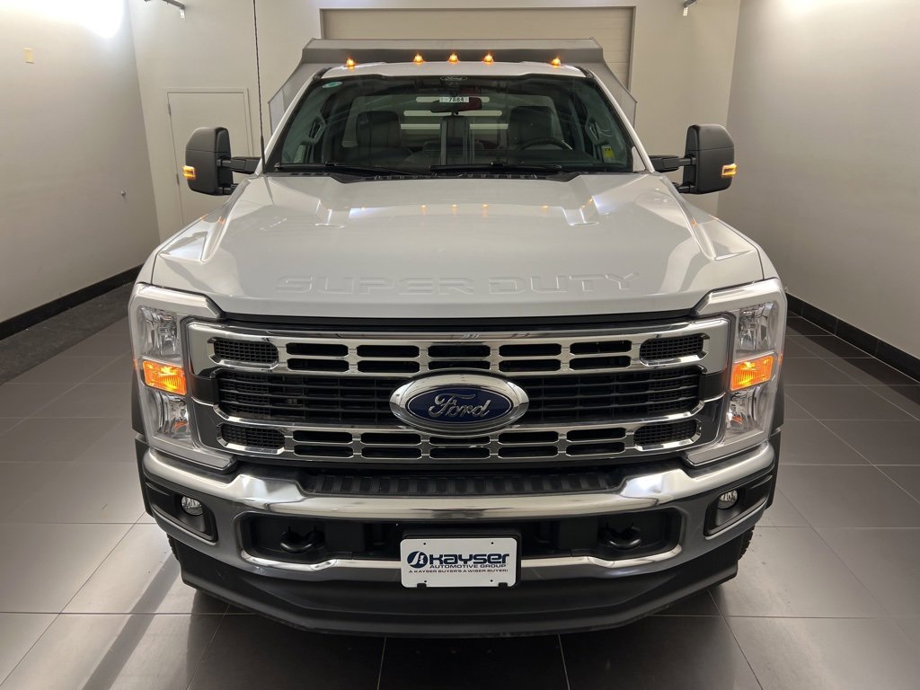 New 2025 Ford F550 4x4 Regular Cab Super Duty image 2