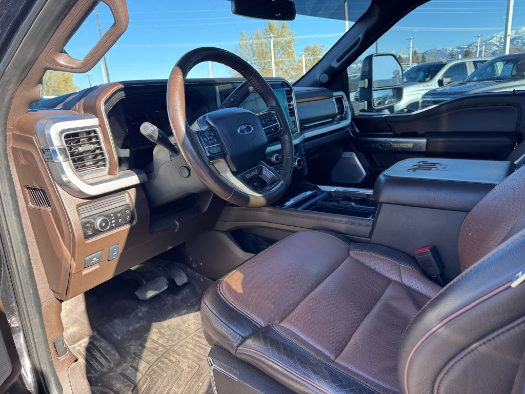 Used 2025 Ford F350 King Ranch AWD/4WD image 4