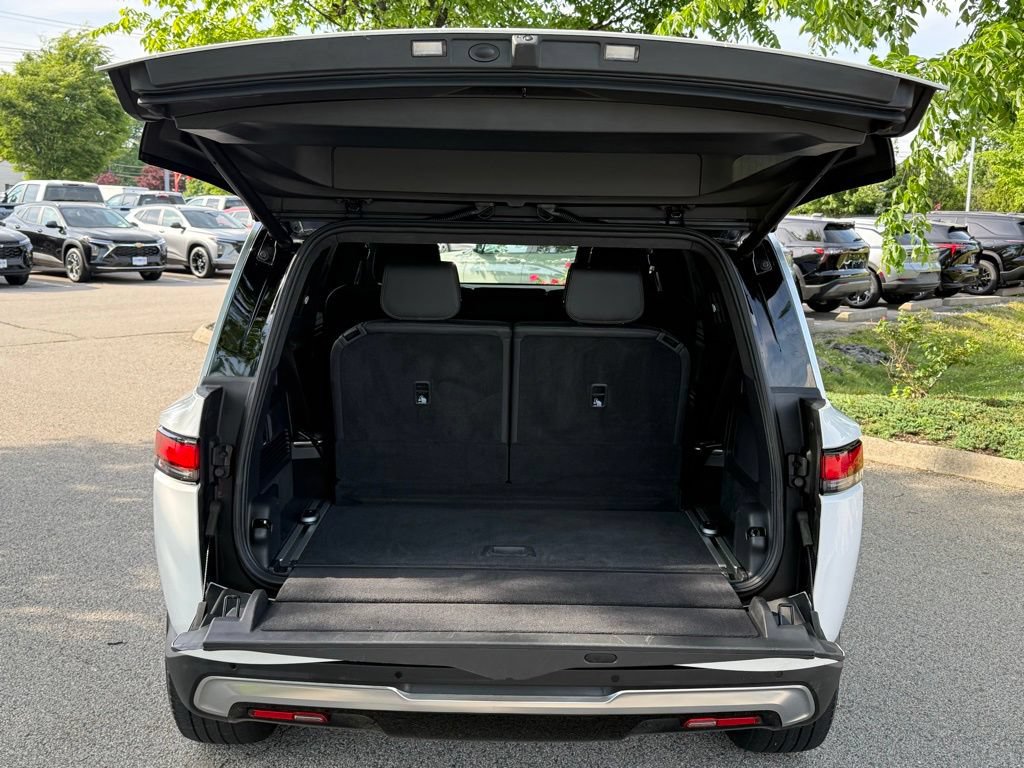 Used 2023 Rivian R1S Adventure AWD/4WD image 10