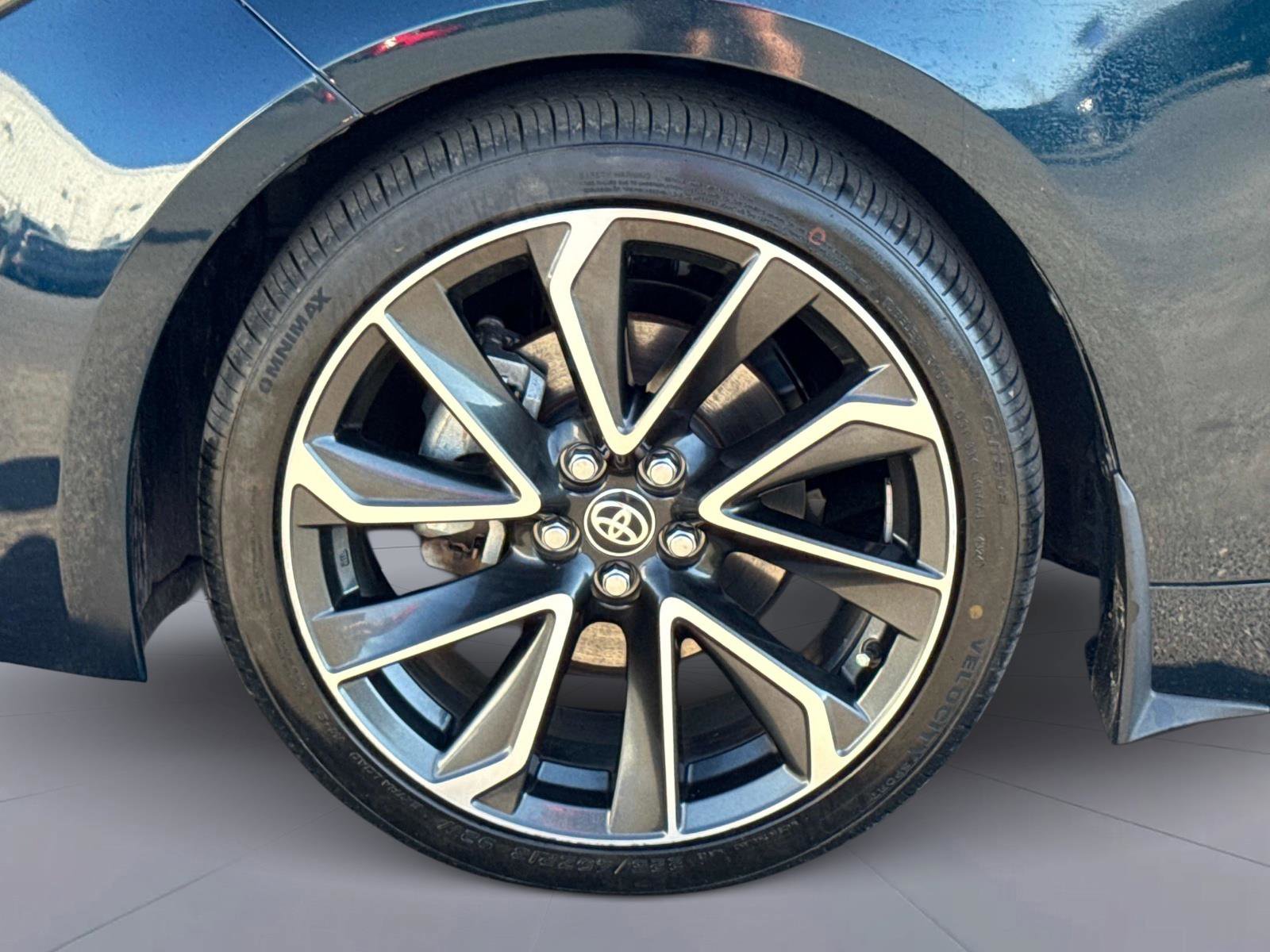 Used 2020 Toyota Corolla XSE image 11