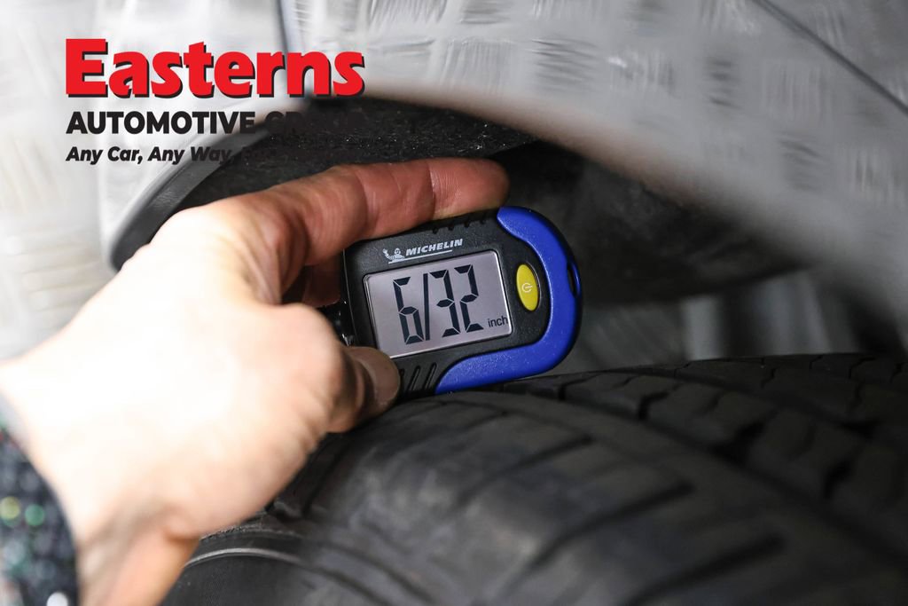 Used 2022 Chrysler Voyager LX FWD image 28