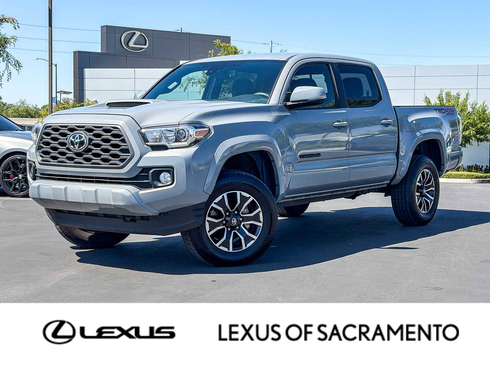 Used 2020 Toyota Tacoma TRD Sport AWD/4WD image 1