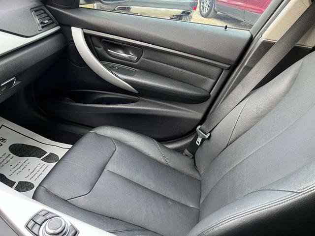 Used 2013 BMW 328i xDrive Sedan AWD/4WD image 27