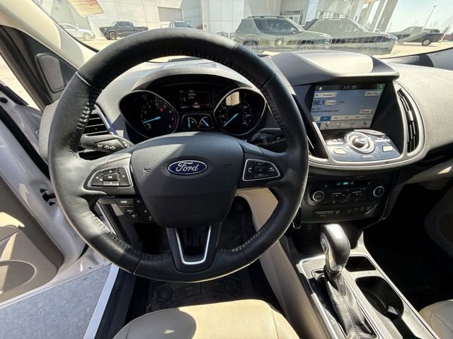 Used 2019 Ford Escape Titanium image 14