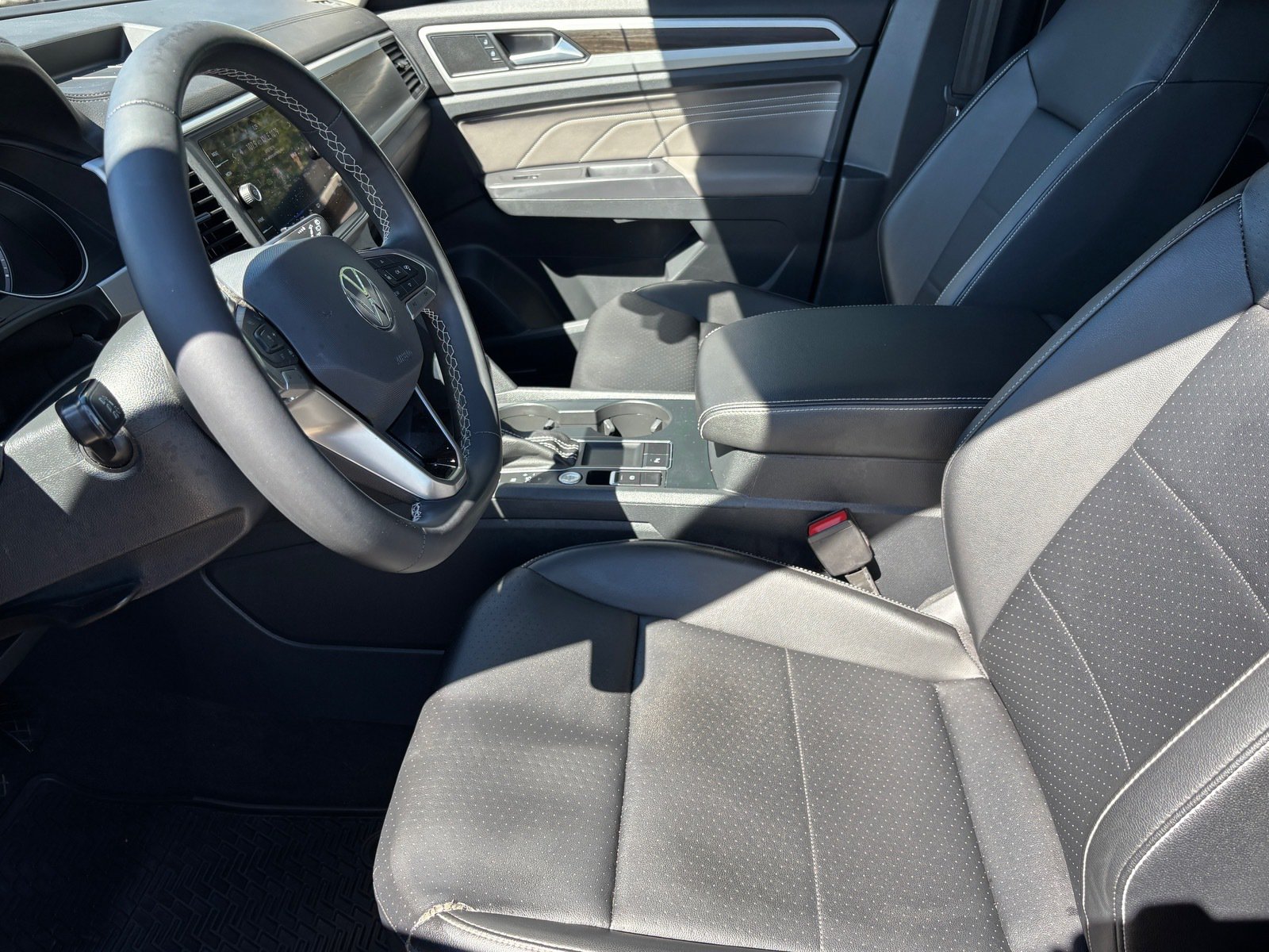Used 2021 Volkswagen Atlas SE FWD image 21
