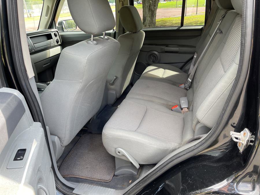 Used 2007 Jeep Commander Sport image 11