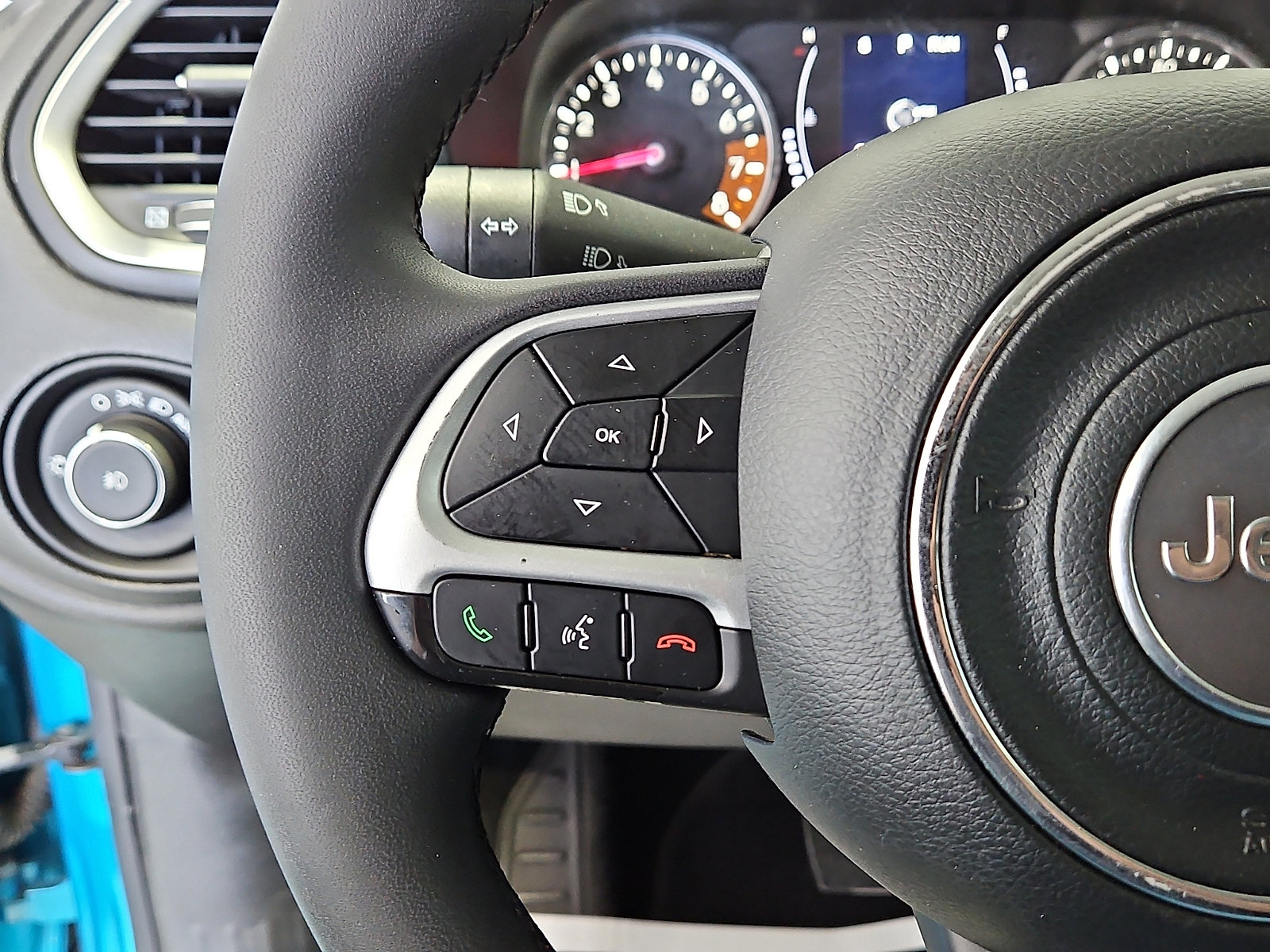 Used 2020 Jeep Renegade Latitude image 15